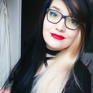 Meet your Posher, Michaela